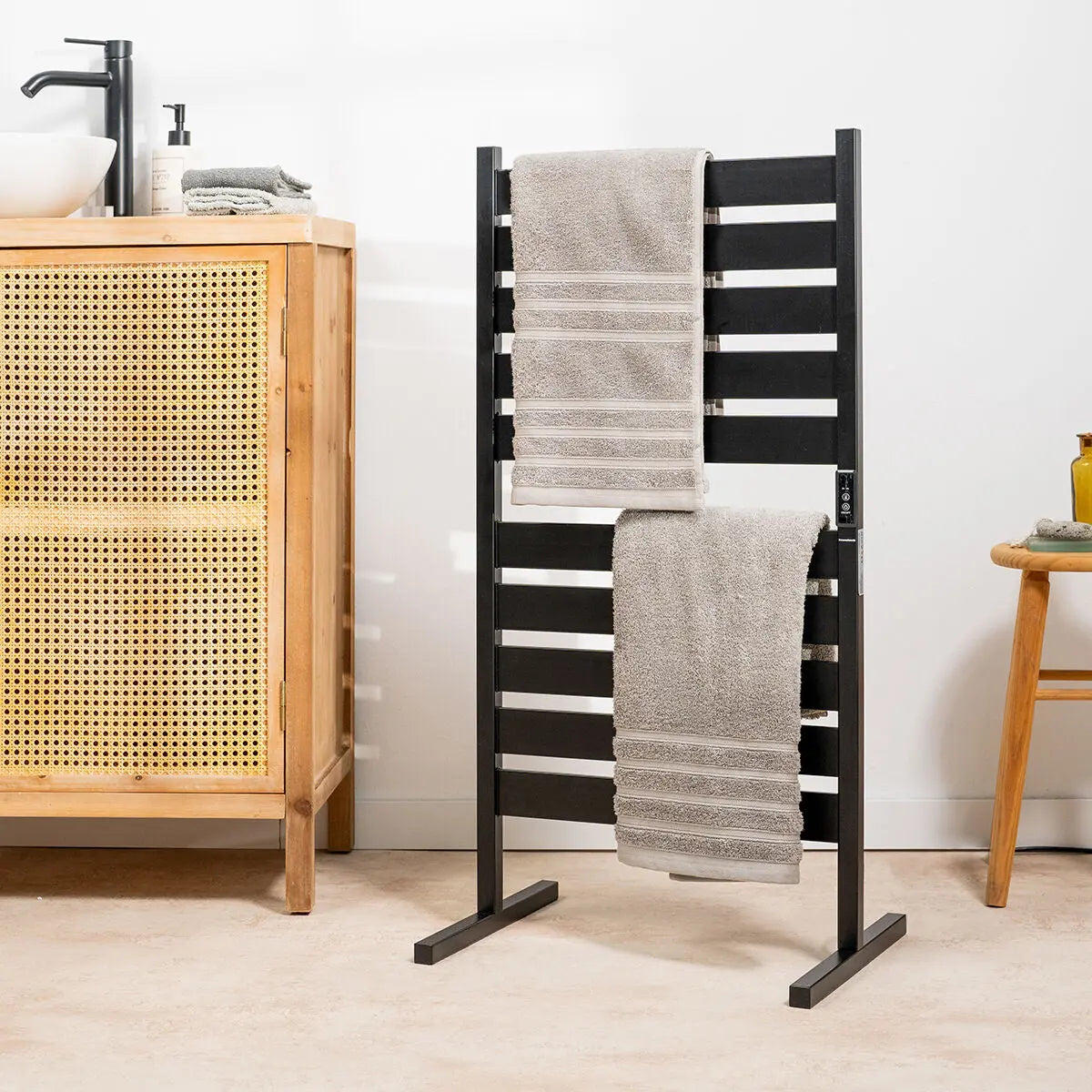 Toallero Eléctrico InnovaGoods Towarall 260W - TU-ULTIMO-CLIC